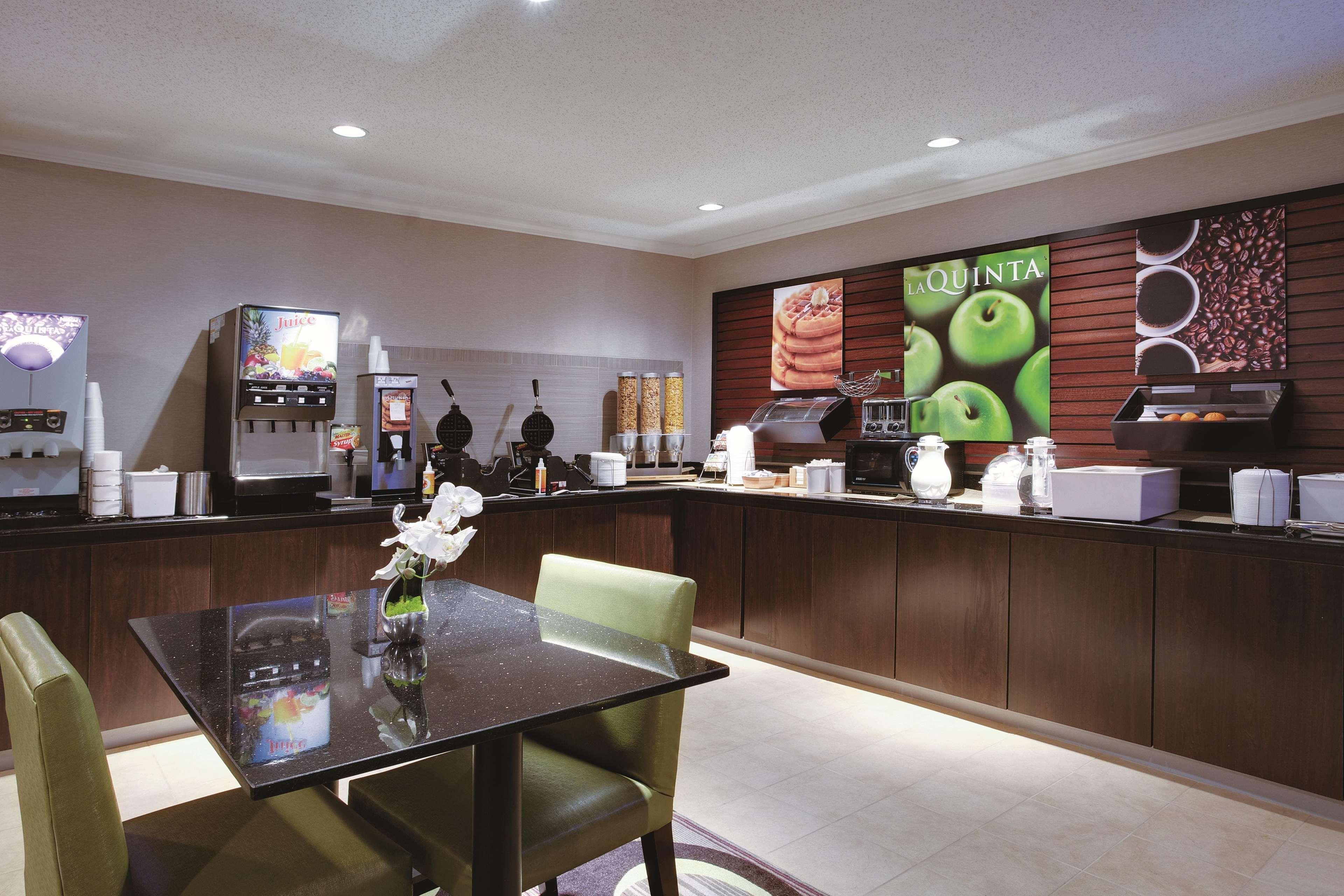 La Quinta By Wyndham Harrisburg Airport Hershey Exterior foto
